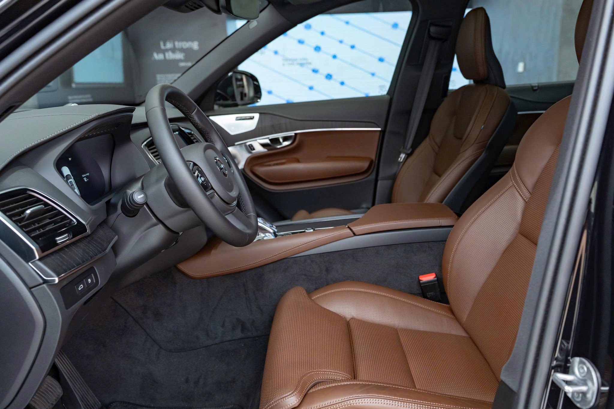 Dàn loa Bowers & Wilkins siêu đỉnh trên Volvo XC90 Ultra 2026 xe sang châu Âu