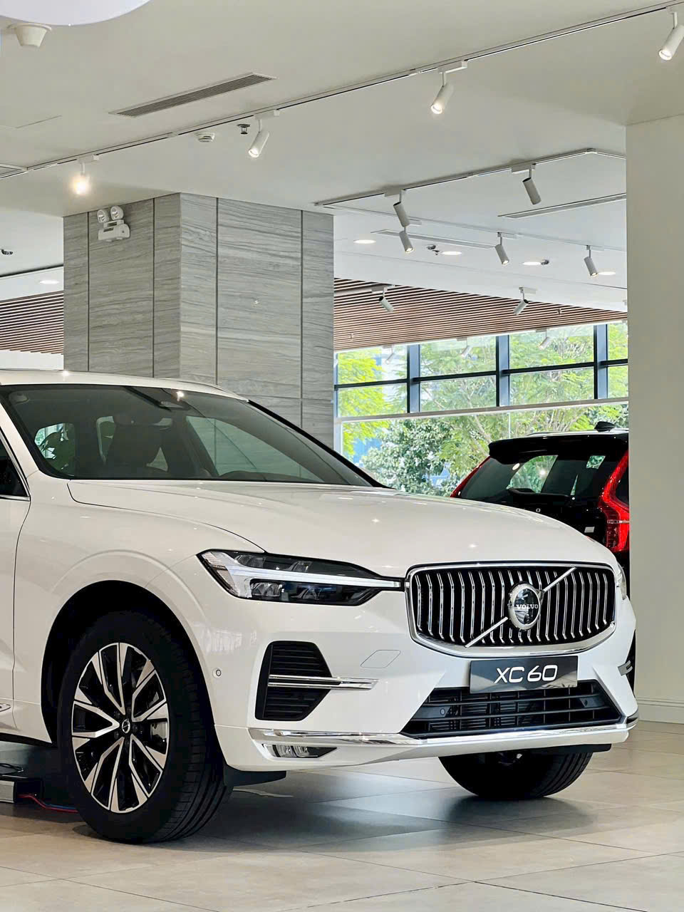 Thiết kế ngoại thất Volvo XC60 Ultra và Volvo XC60 Plug-in Hybrid Ultra