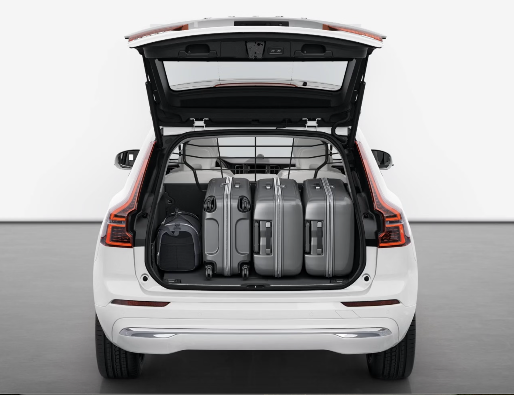 Tiện Nghi Vượt Trội: Trải Nghiệm Tối Cao Trong Nội Thất Volvo XC60 Ultra