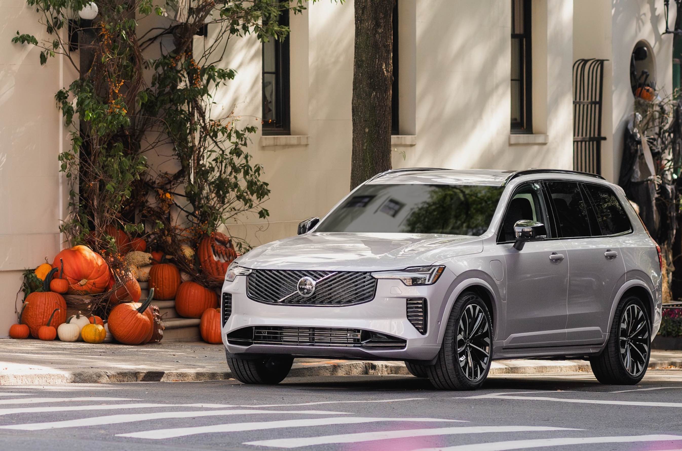 Volvo XC60 Plug-in Hybrid 2026 – Bước tiến cho tương lai di chuyển xanh