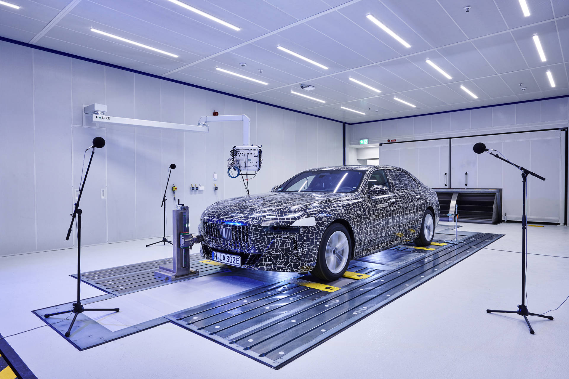 Tiêu Hao Nhiên Liệu và Chi Phí Vận Hành: Volvo XC90 Plug-in Hybrid Ultra