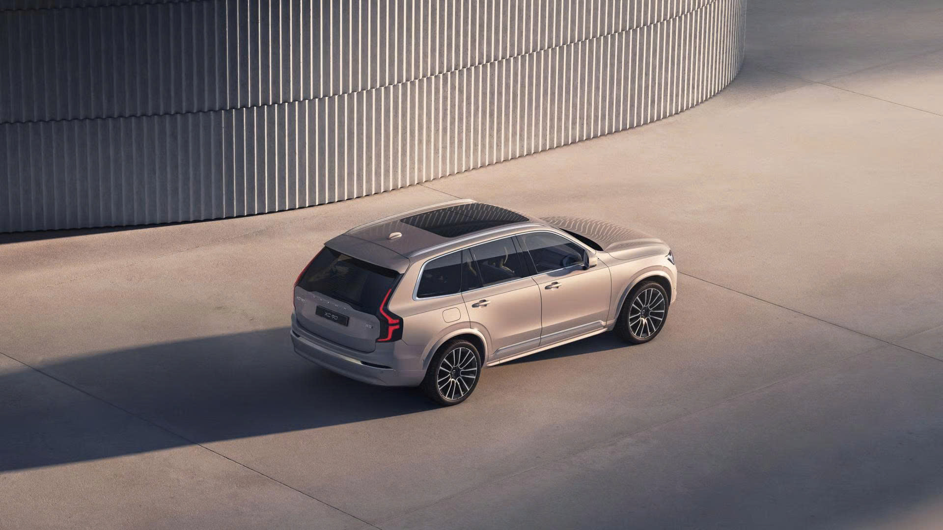 Giá Volvo XC90 Plug-in Hybrid 2026 mới nhất