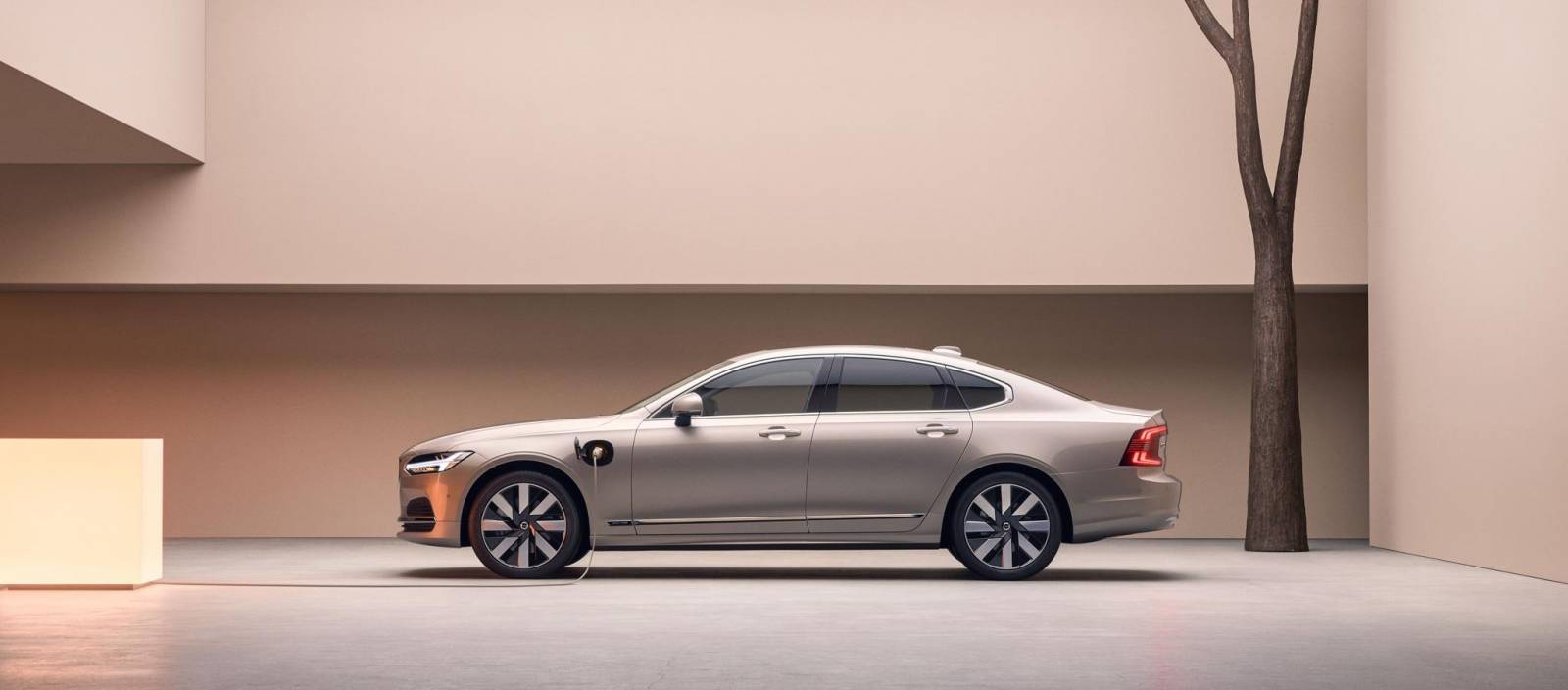 Hệ thống camera 360 độ trên Volvo S90 – Tầm nhìn hoàn hảo