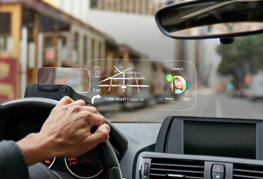 Màn hình HUD: Hiển thị thông tin quan trọng ngay trên kính chắn gió