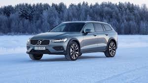 V60 Cross Country: Đánh giá khả năng off-road trên địa hình Việt Nam