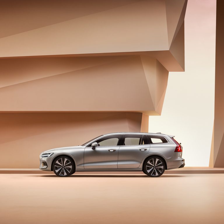 Volvo V60 Cross Country – Sự kết hợp hoàn hảo giữa sedan và SUV