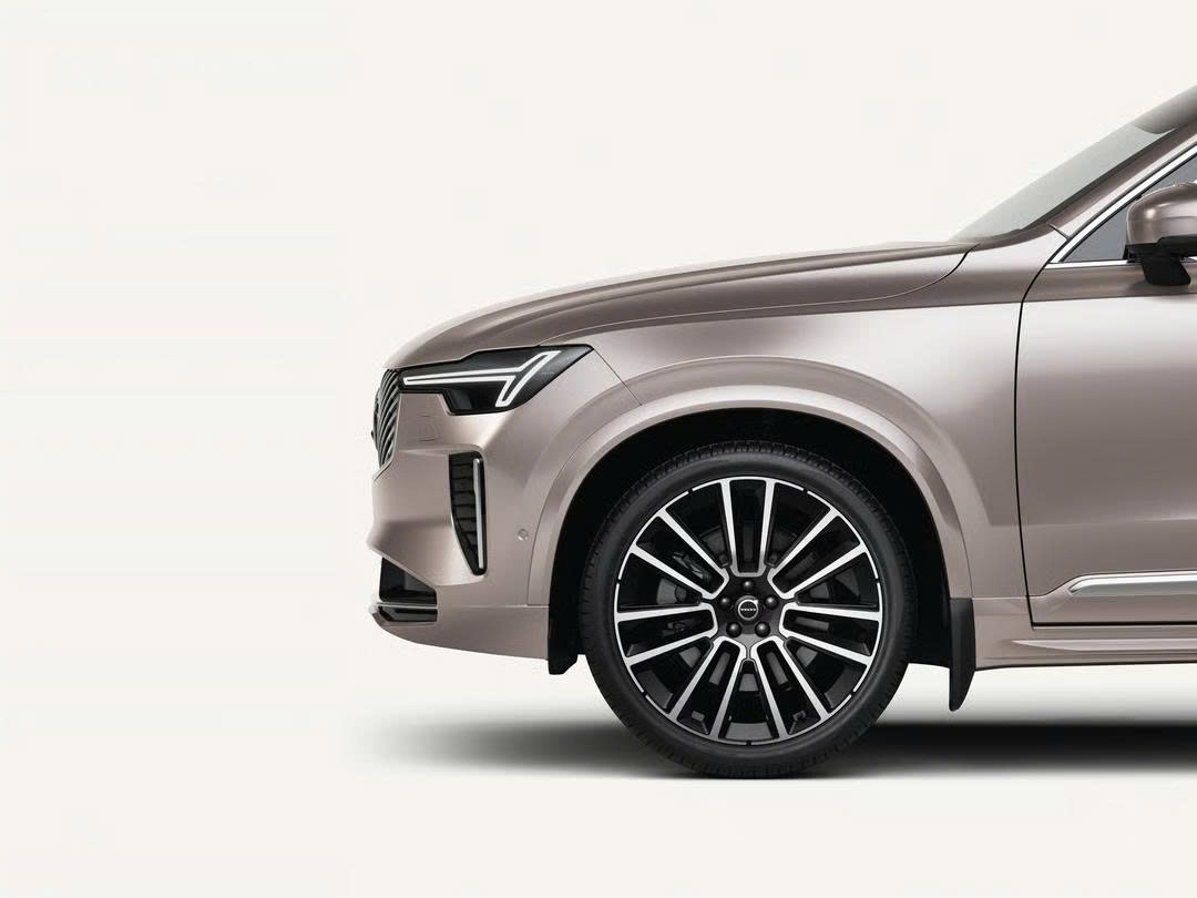 Volvo XC90 Ultra 2026 giá lăn bánh bao nhiêu