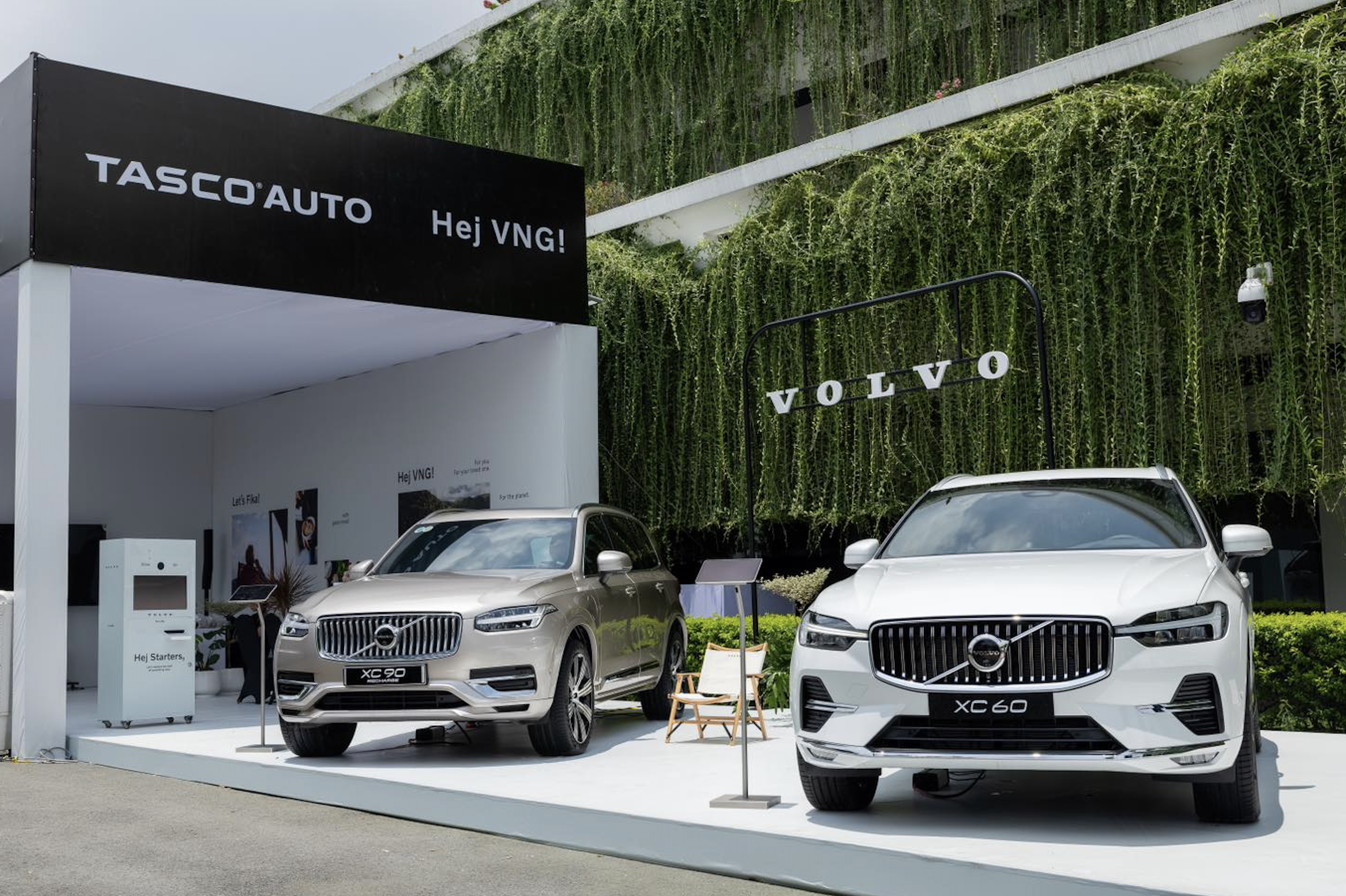Các Dòng Xe Volvo Được Trang Bị Hệ Thông hỗ trợ tự động đánh lái khẩn cấp.