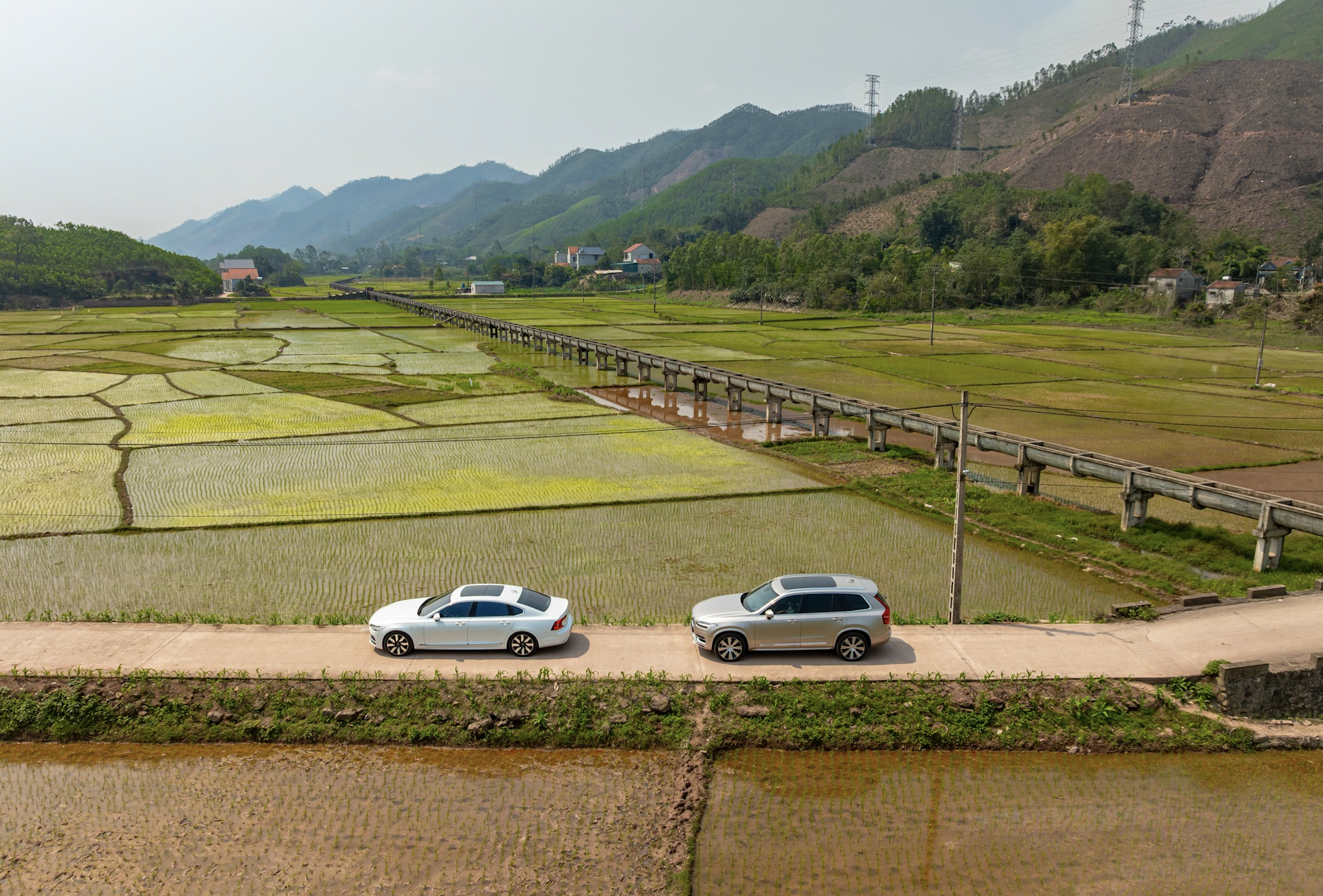 Volvo Steering Support : Lái Xe An Toàn Hơn Cùng Volvo