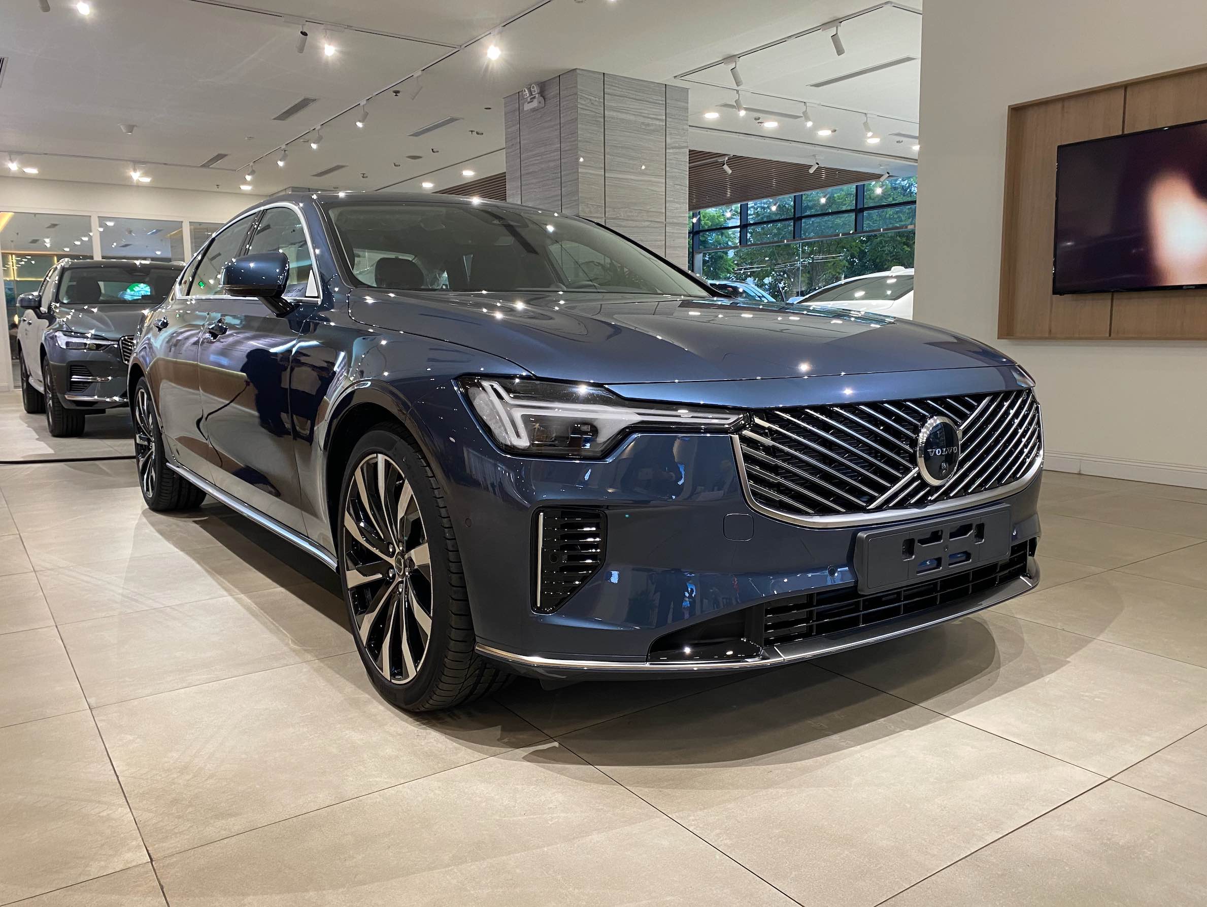 Volvo S90 Plug-in Hybrid 2026 Ultra – Sedan sang trọng đỉnh cao chuẩn Bắc Âu