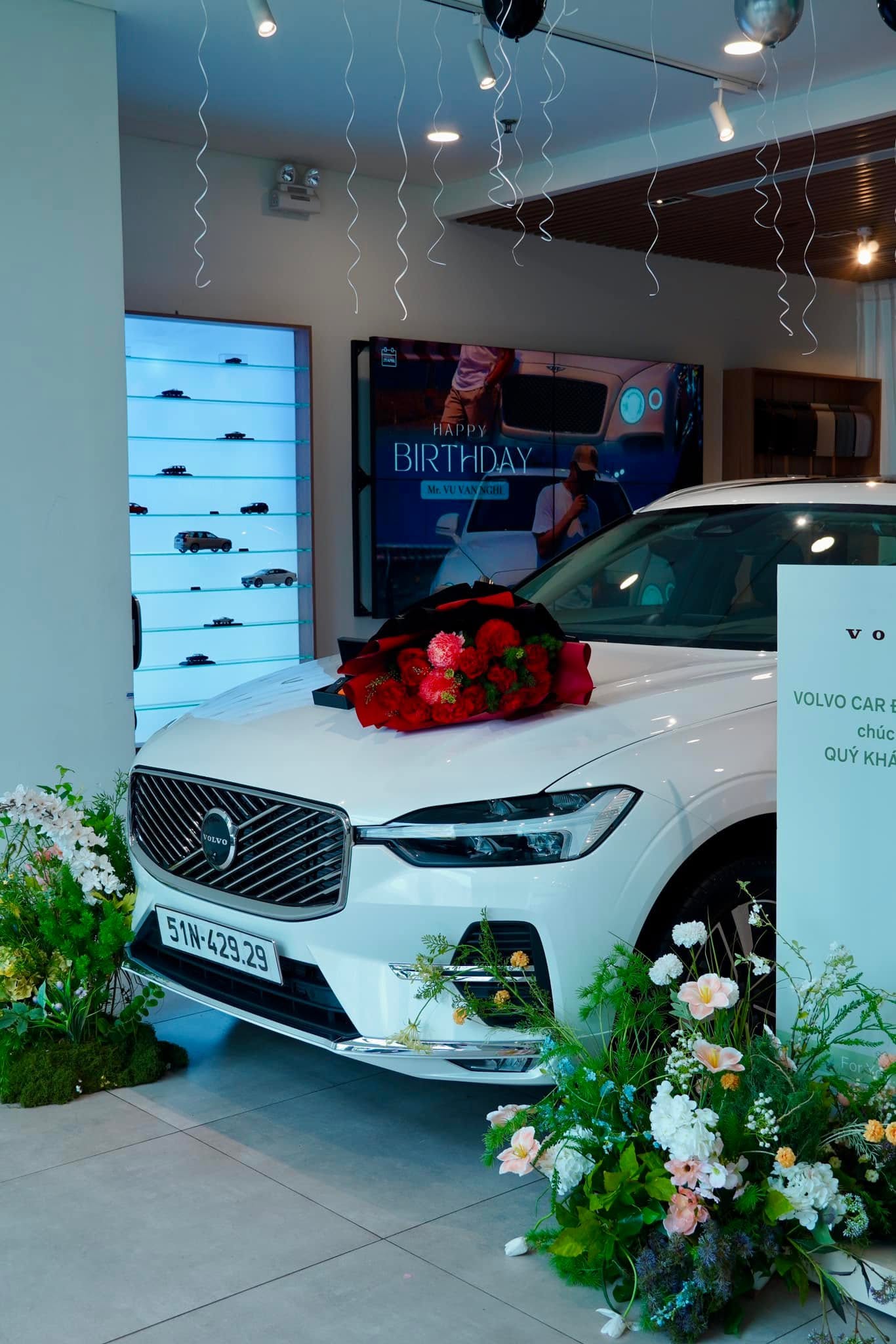 Volvo XC60 B5 AWD Có Gì Đặc Biệt