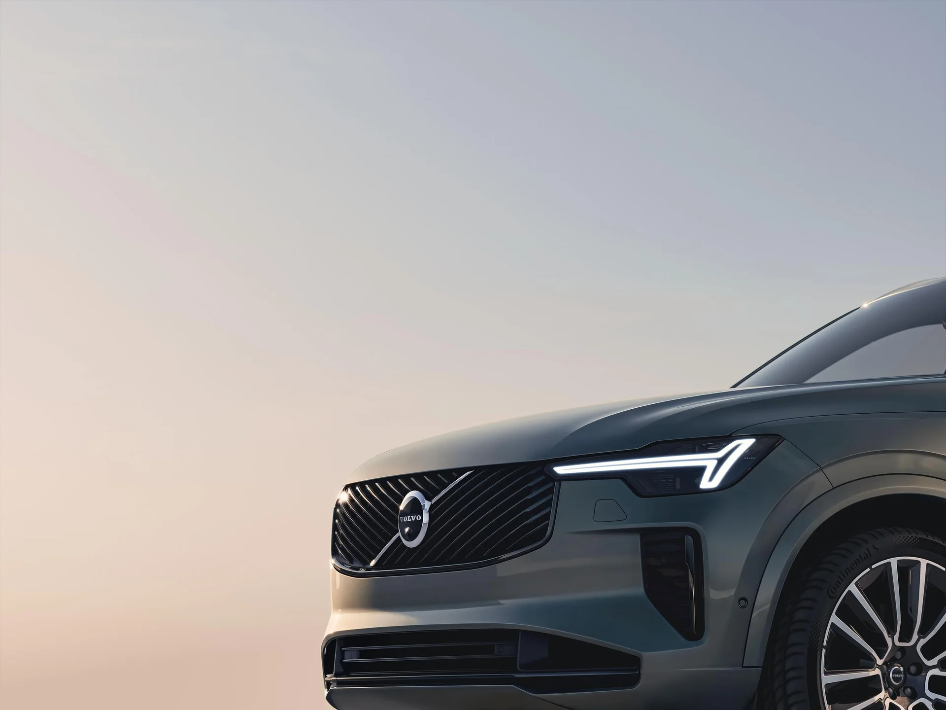 Lưới tản nhiệt xc90 t8 2026