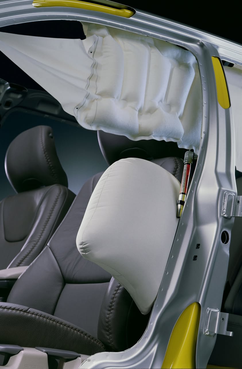 Hệ Thống SIPS (Side Impact Protection System) – Bảo Vệ Va Chạm Ngang Hông